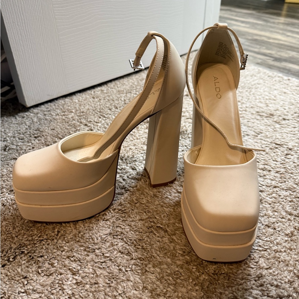 Aldo Women's Beige Platform Heels